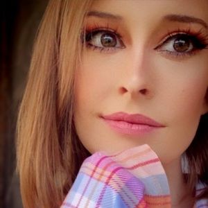 Meet your Posher, Mickie